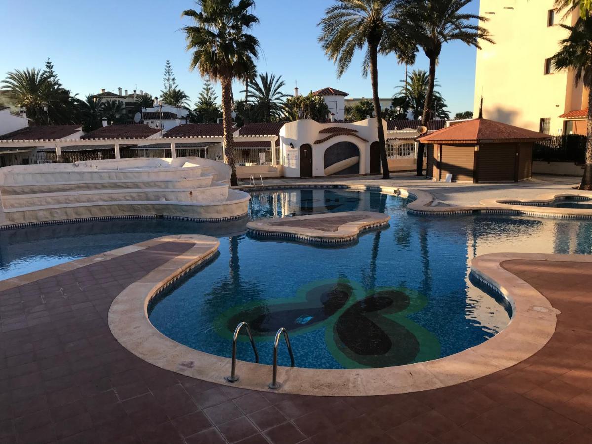 Estudio En Denia Con Piscina Y Wifi Privada, A 100 M Del Mar Екстер'єр фото