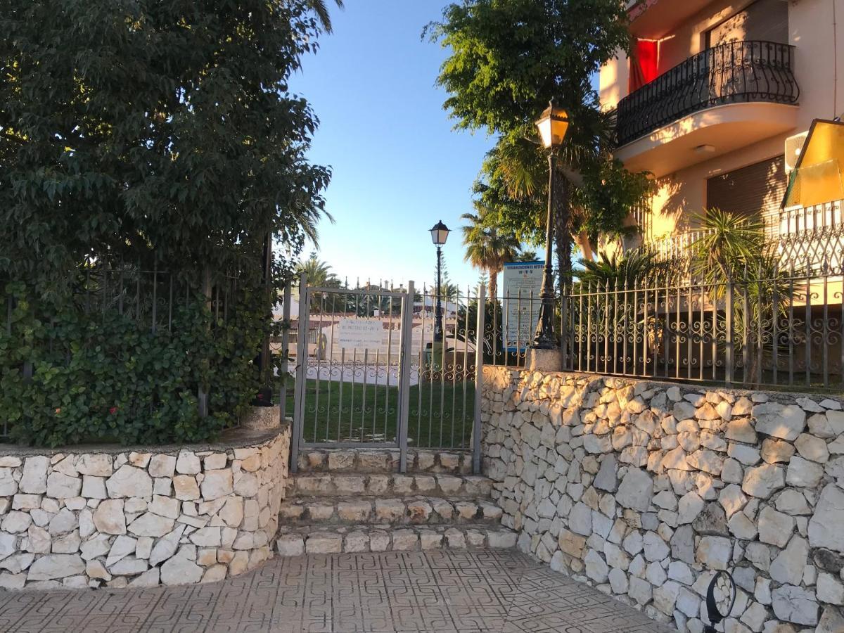 Estudio En Denia Con Piscina Y Wifi Privada, A 100 M Del Mar Екстер'єр фото